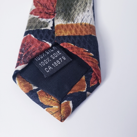 Mens Sazzari Silk Neck Tie Fall Autumn Theme Made in Italy - Picture 4 of 4